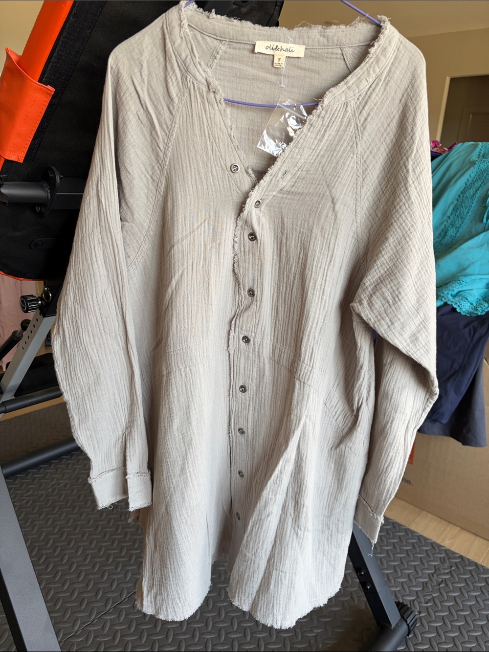 Oli & Hali Beige-Light Gray Button-Front Lightweight Women's Shirt